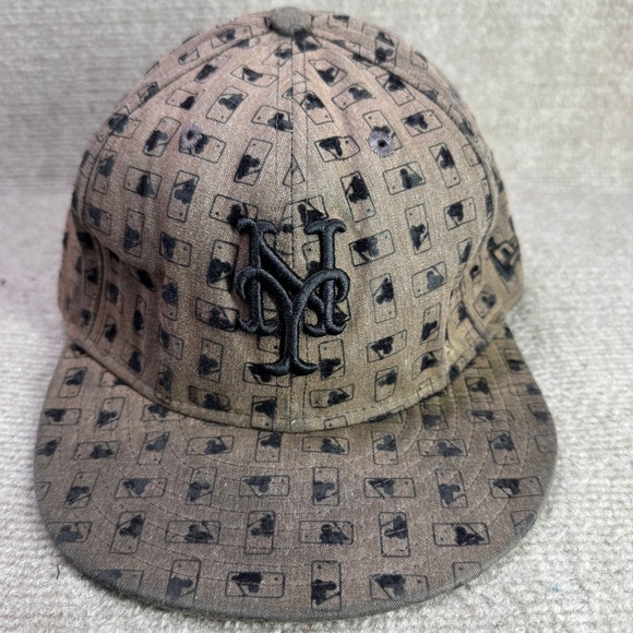 New Era Other - New York Mets New Era 59FIFTY Fitted Hat Mens 7 3/8 Brown‎ MLB All Over Print